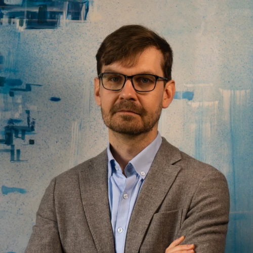 Vladyslav Dombrovskyi, Senior Researcher